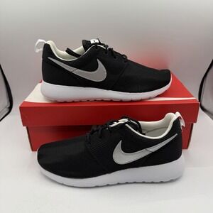 Nike Roshe One GS Shoes Youth Size 6 Y Black/Metallic Silver Sneakers 599728-021